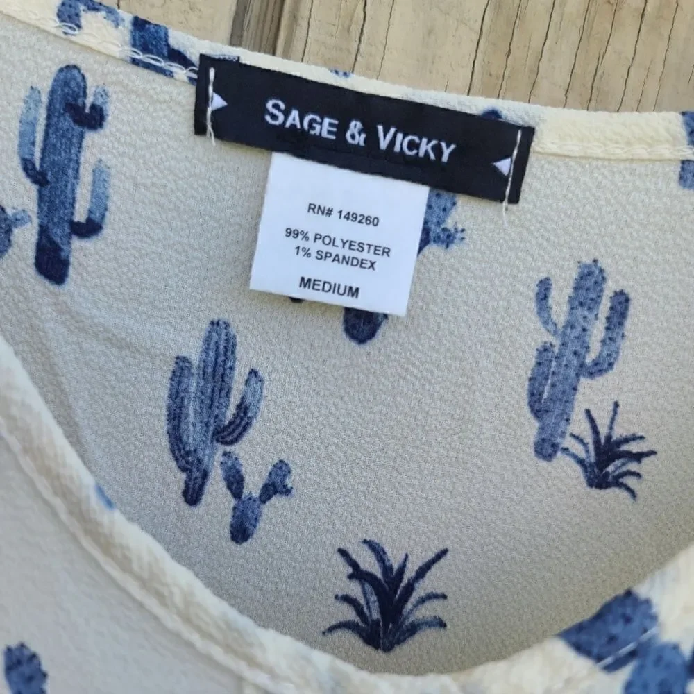 NWOT Sage & Vicky Ivory Textured Tank Semi Sheer Blue Cactus Hi Low -Size Medium - Picture 2 of 6